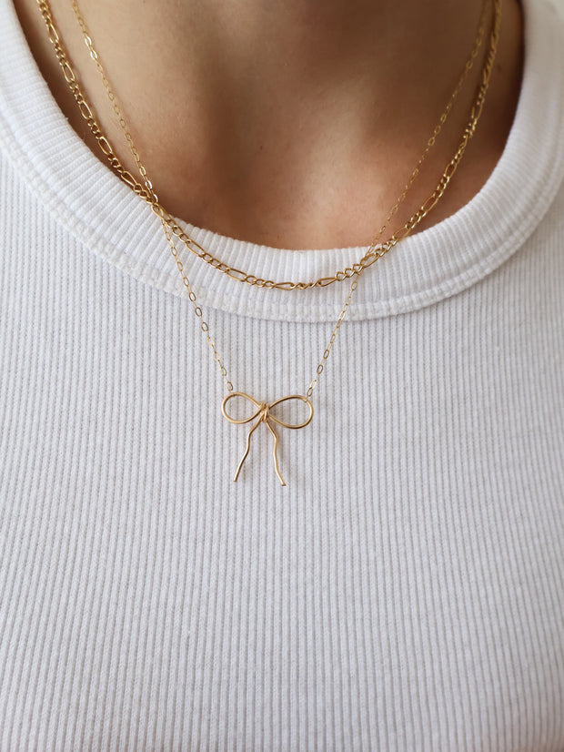 The Bow Necklace