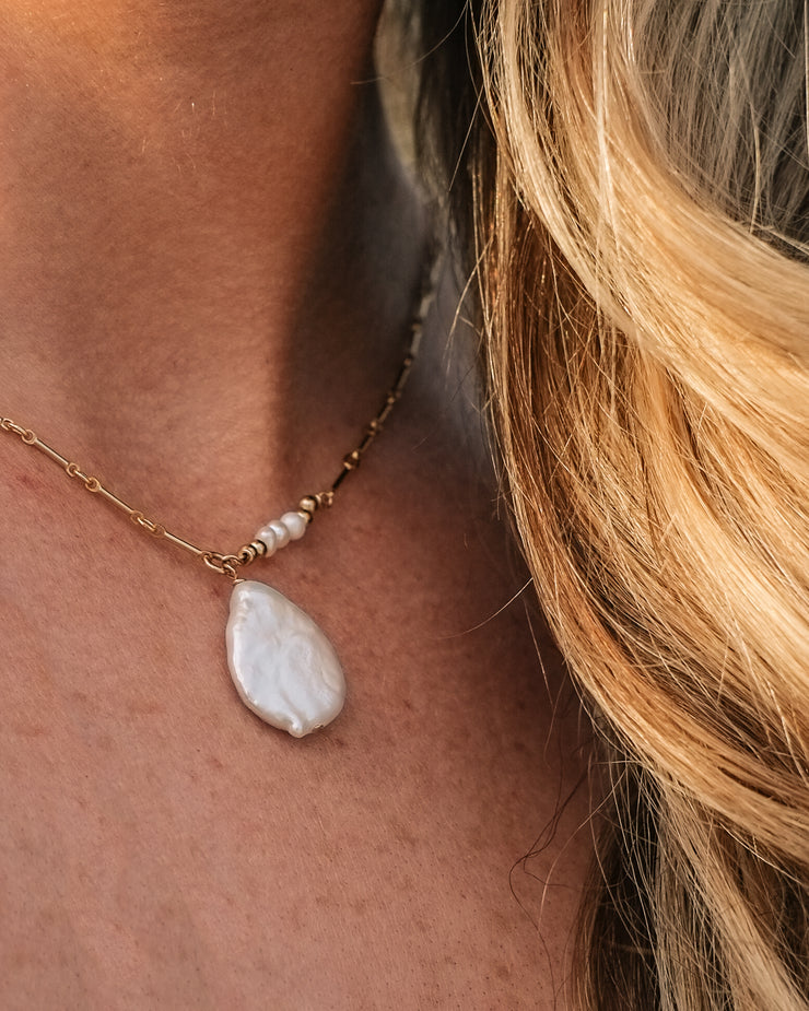 Lily Necklace