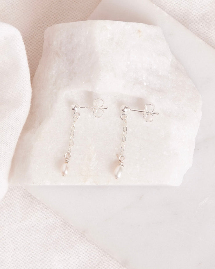 Minimalist Pearl Stud