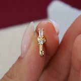 Diamante Hook Studs