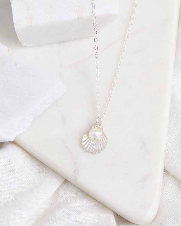 Shell & Pearl Necklace