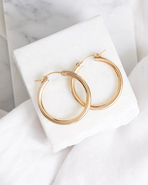 Thick Everyday Hoops – FinerRings