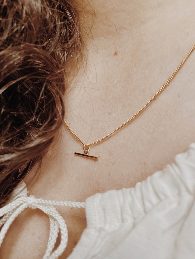 Minimal Toggle Necklace