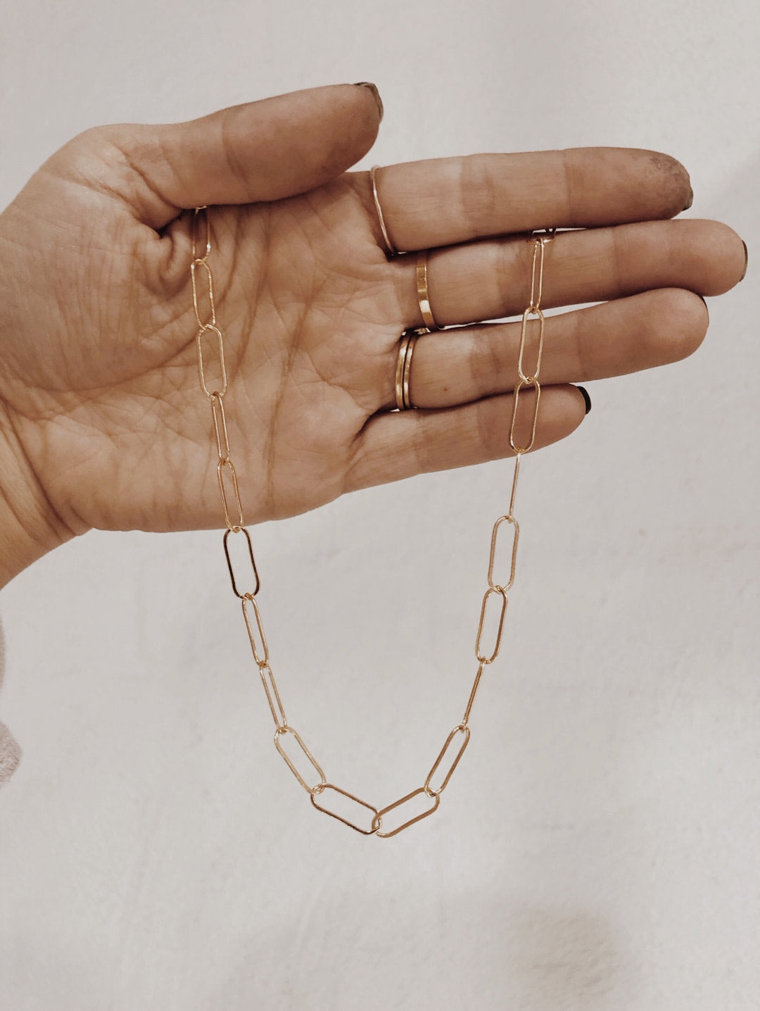 Elongated Linked Short Chain